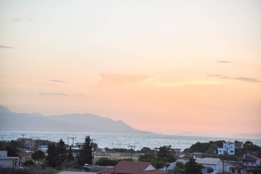 Hospitality In Mythical And Historical Peloponnese1 Appartement Posidhonía Buitenkant foto