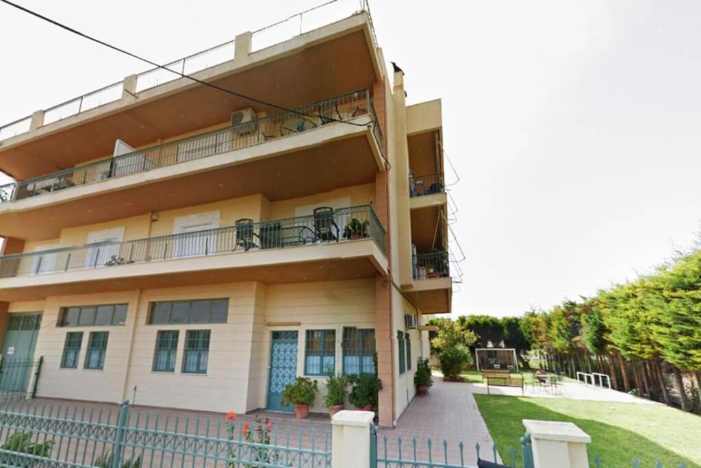 Hospitality In Mythical And Historical Peloponnese1 Appartement Posidhonía Buitenkant foto