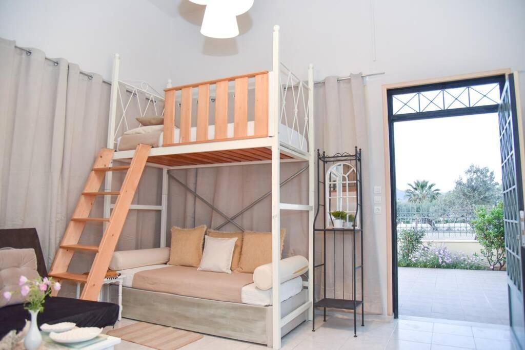 Hospitality In Mythical And Historical Peloponnese1 Appartement Posidhonía Buitenkant foto