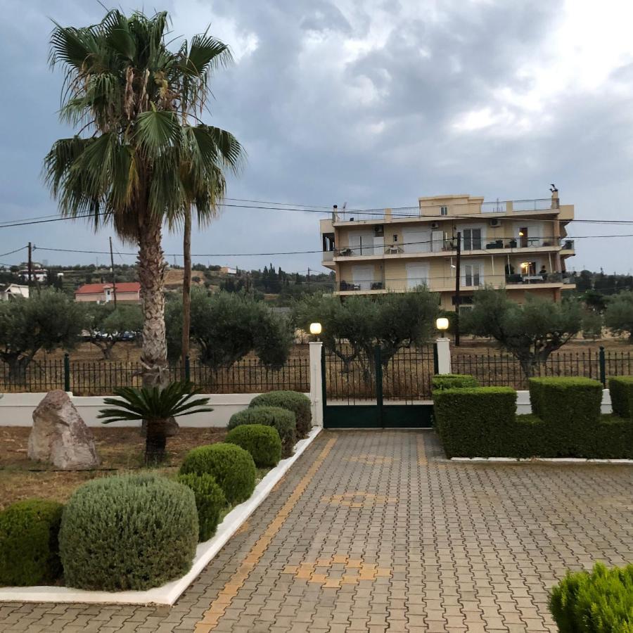 Hospitality In Mythical And Historical Peloponnese1 Appartement Posidhonía Buitenkant foto